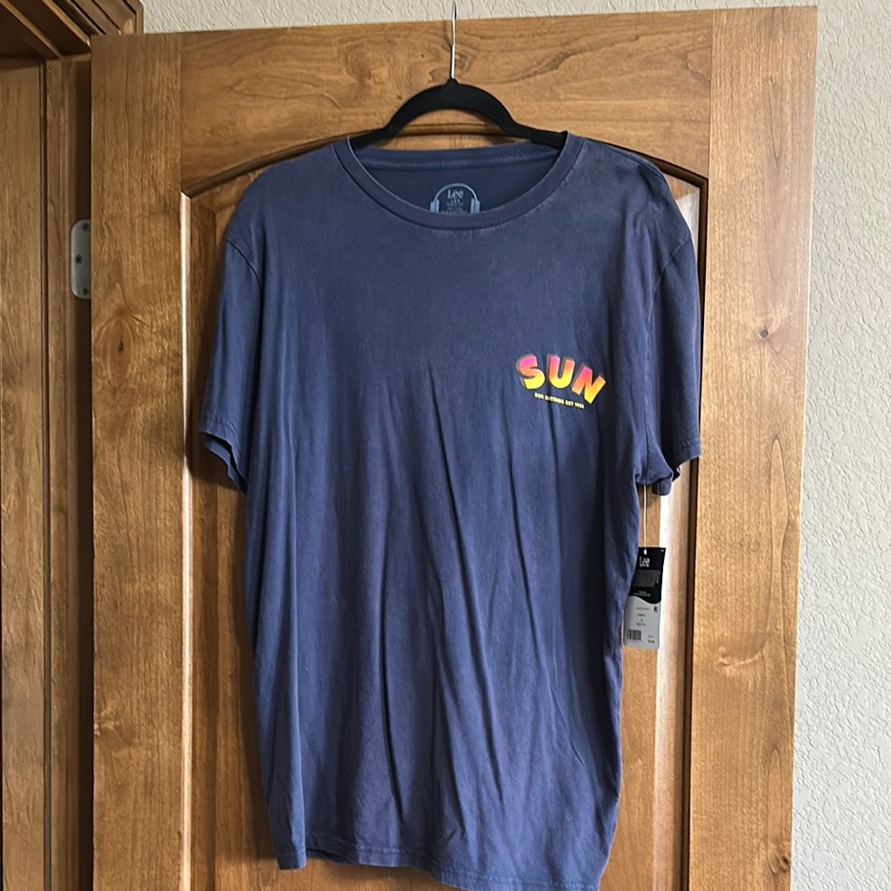 BNWT Lee Blue Short Sleeve Tees Casual Collection"Sun Records" GREAT GRAPHICS!